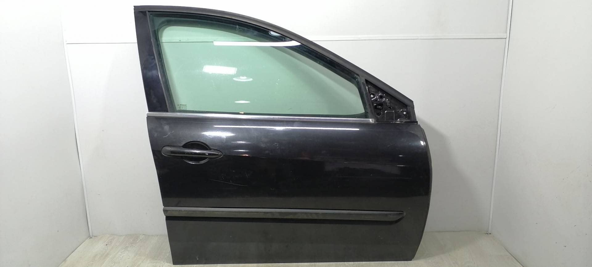 Кнопка стеклоподъемника Renault Laguna 3 купить в России