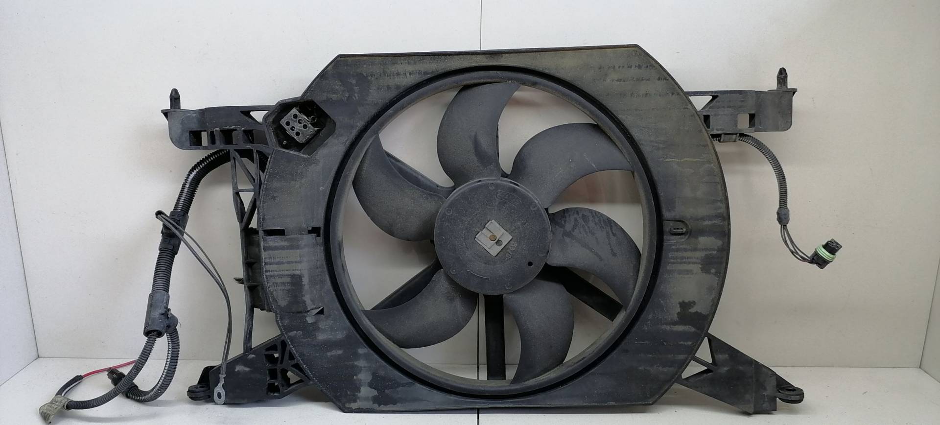Вентилятор радиатора основного Renault Laguna 1 купить в России