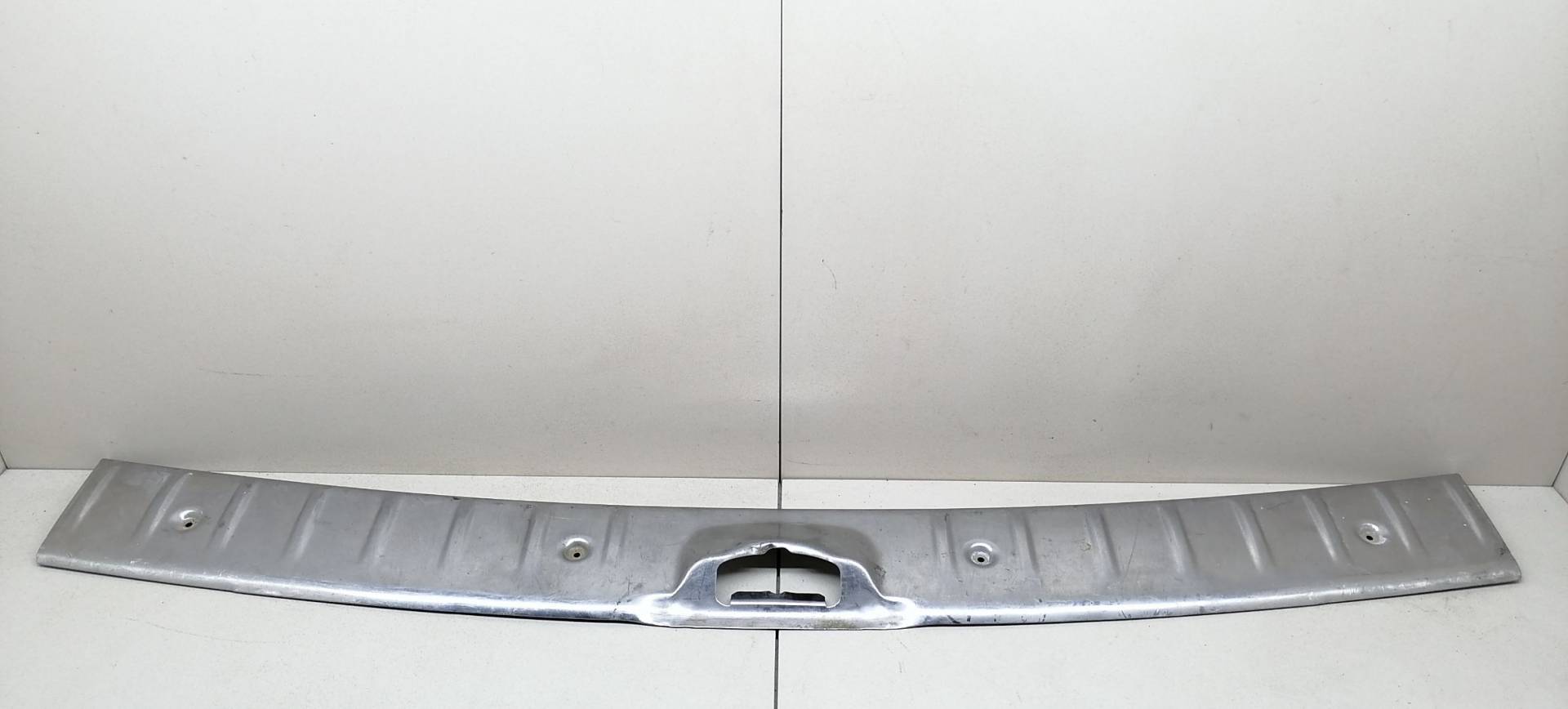 Накладка декоративная (молдинг) крышки (двери) багажника Peugeot 307 купить в России