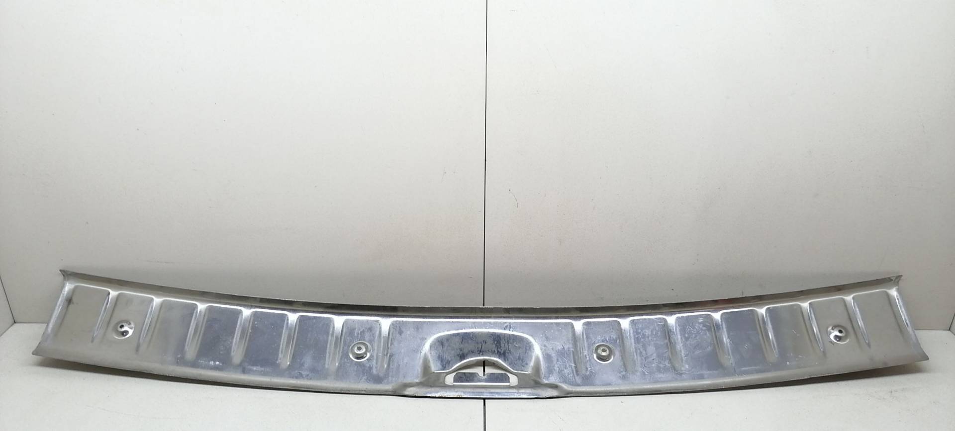 Накладка декоративная (молдинг) крышки (двери) багажника Peugeot 307 купить в России