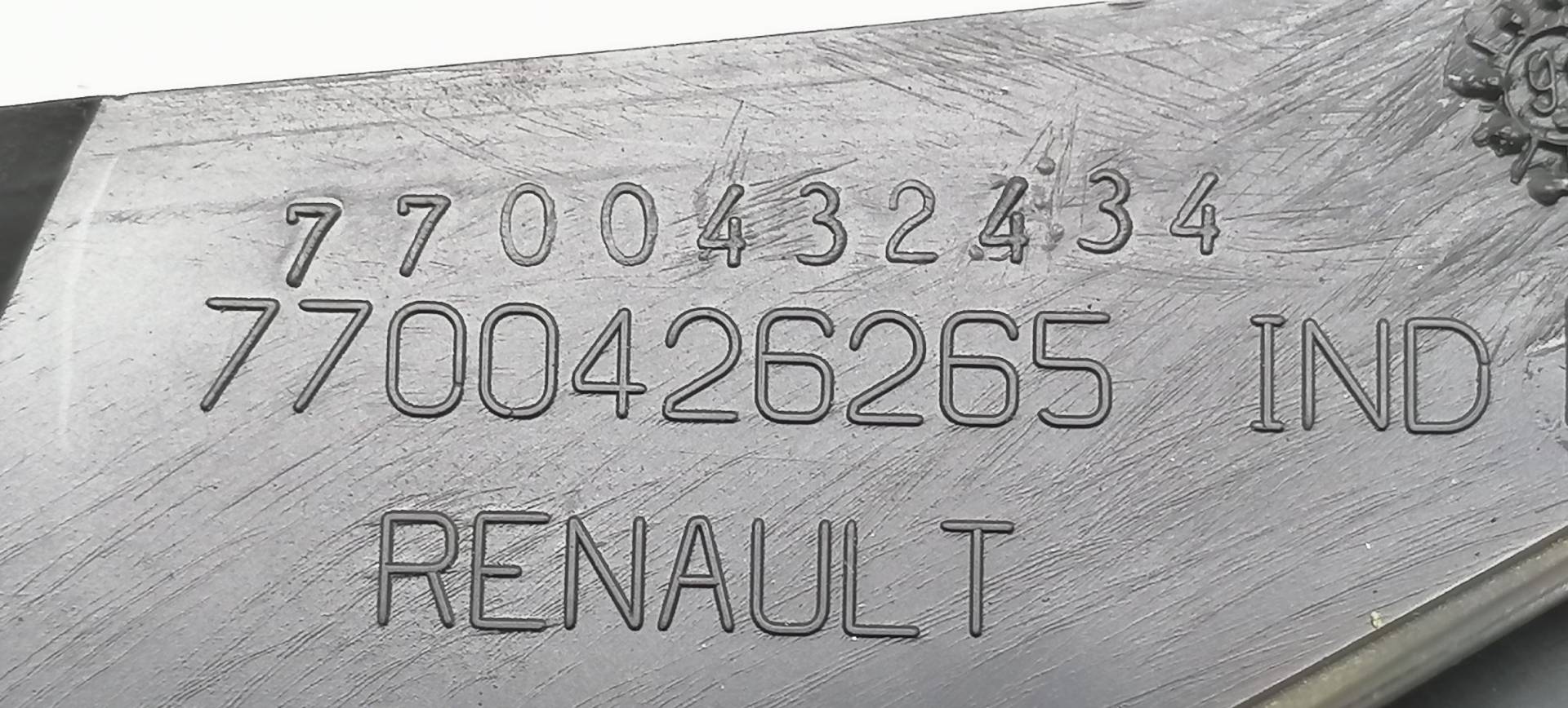 Часы Renault Scenic 1 купить в России