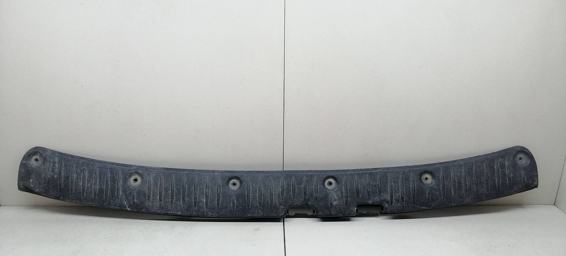 Накладка декоративная (молдинг) крышки (двери) багажника Renault Logan 1 купить в Беларуси