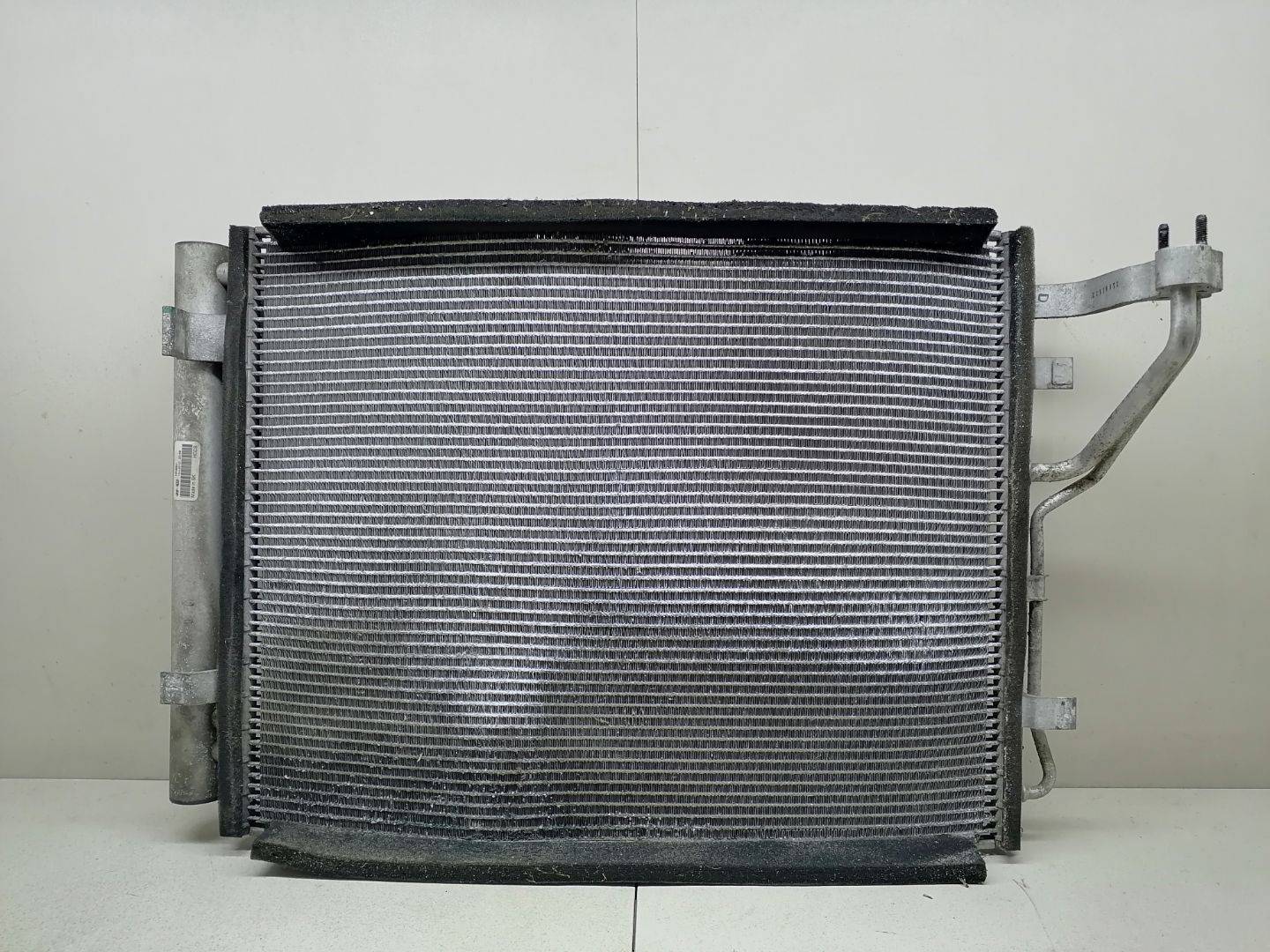 Радиатор кондиционера Hyundai i30 1 купить в России