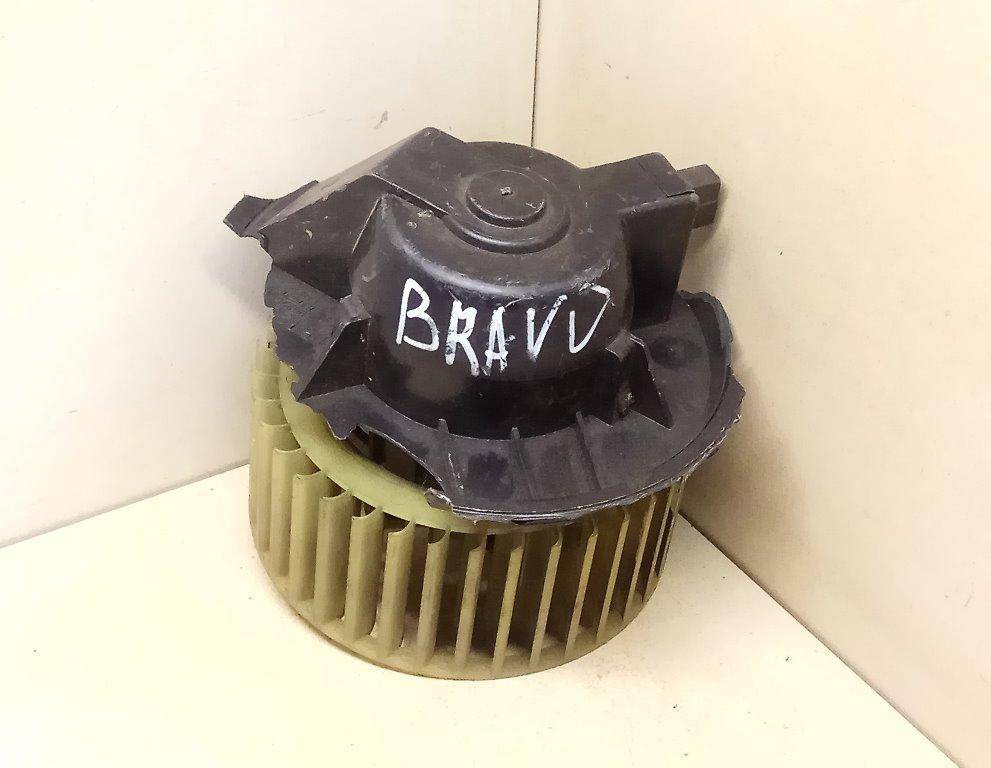 Моторчик печки (вентилятор отопителя) Fiat Bravo 1 (182) купить в России