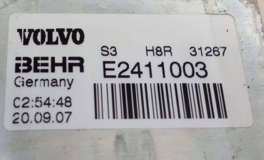 Радиатор кондиционера Volvo XC90 1 купить в Беларуси