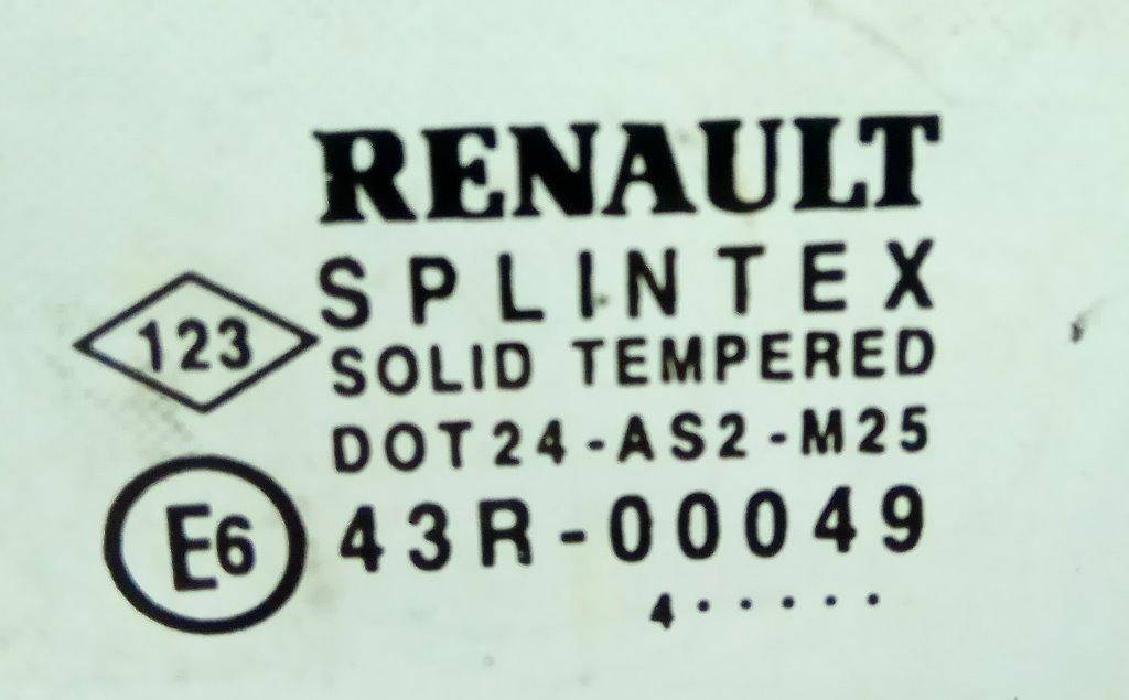 Стекло двери передней левой Renault Scenic 2 купить в России