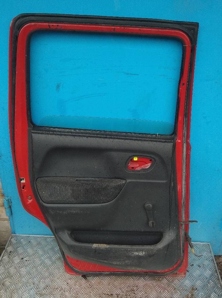Дверь задняя левая Suzuki Wagon R купить в России