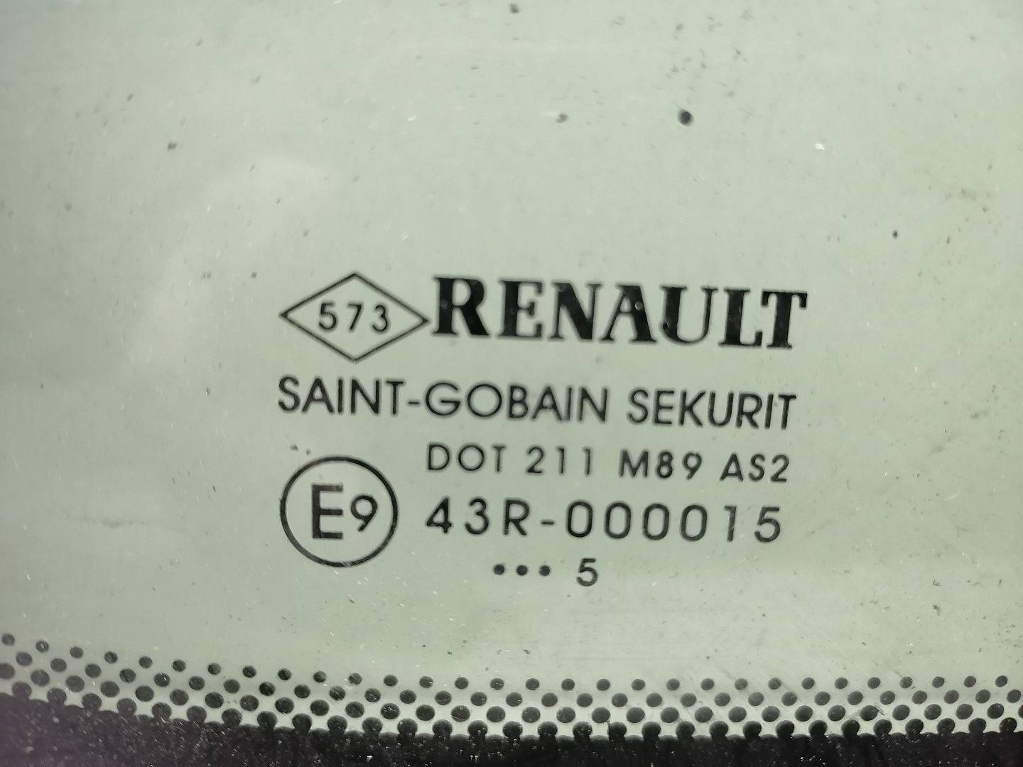 Стекло кузовное переднее левое Renault Megane 2 купить в России
