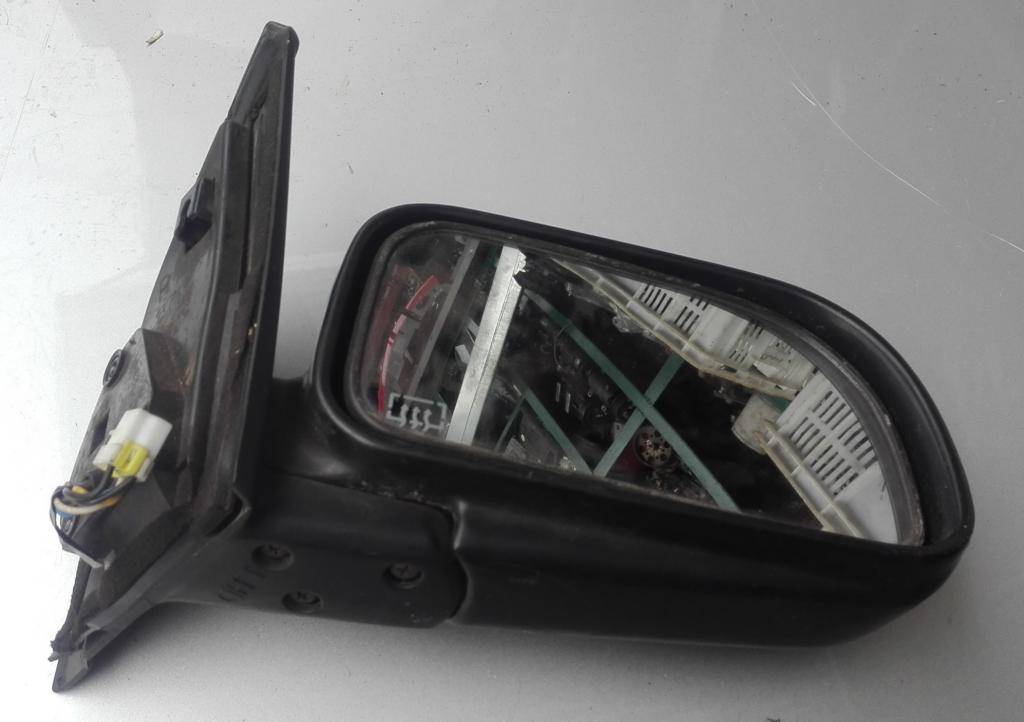 Зеркало боковое правое Mitsubishi Space Wagon 2 купить в России