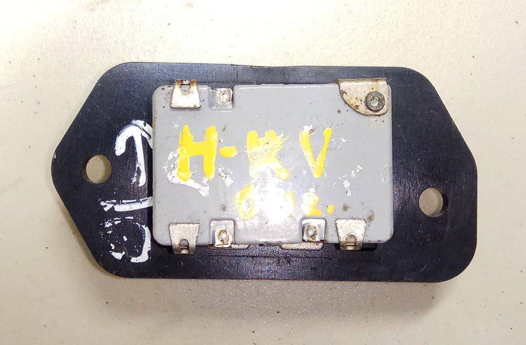 Резистор отопителя (сопротивление печки) Honda HRV купить в России