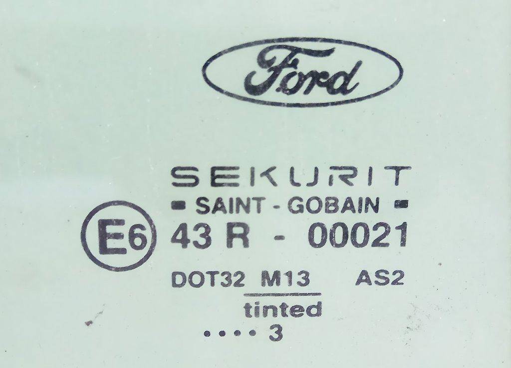 Стекло двери задней правой Ford Mondeo 3 купить в России