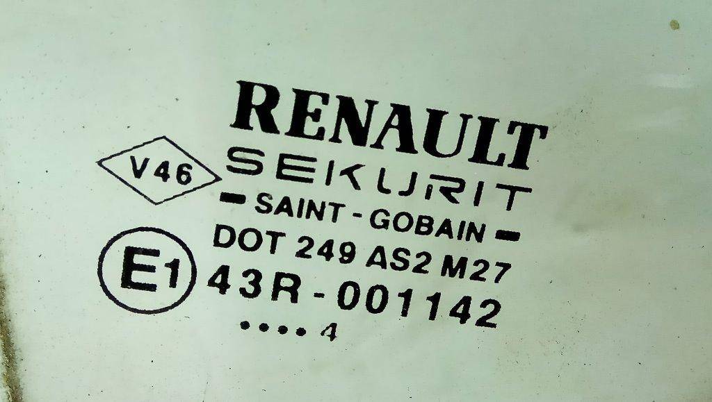 Стекло двери задней правой Renault Megane 2 купить в России