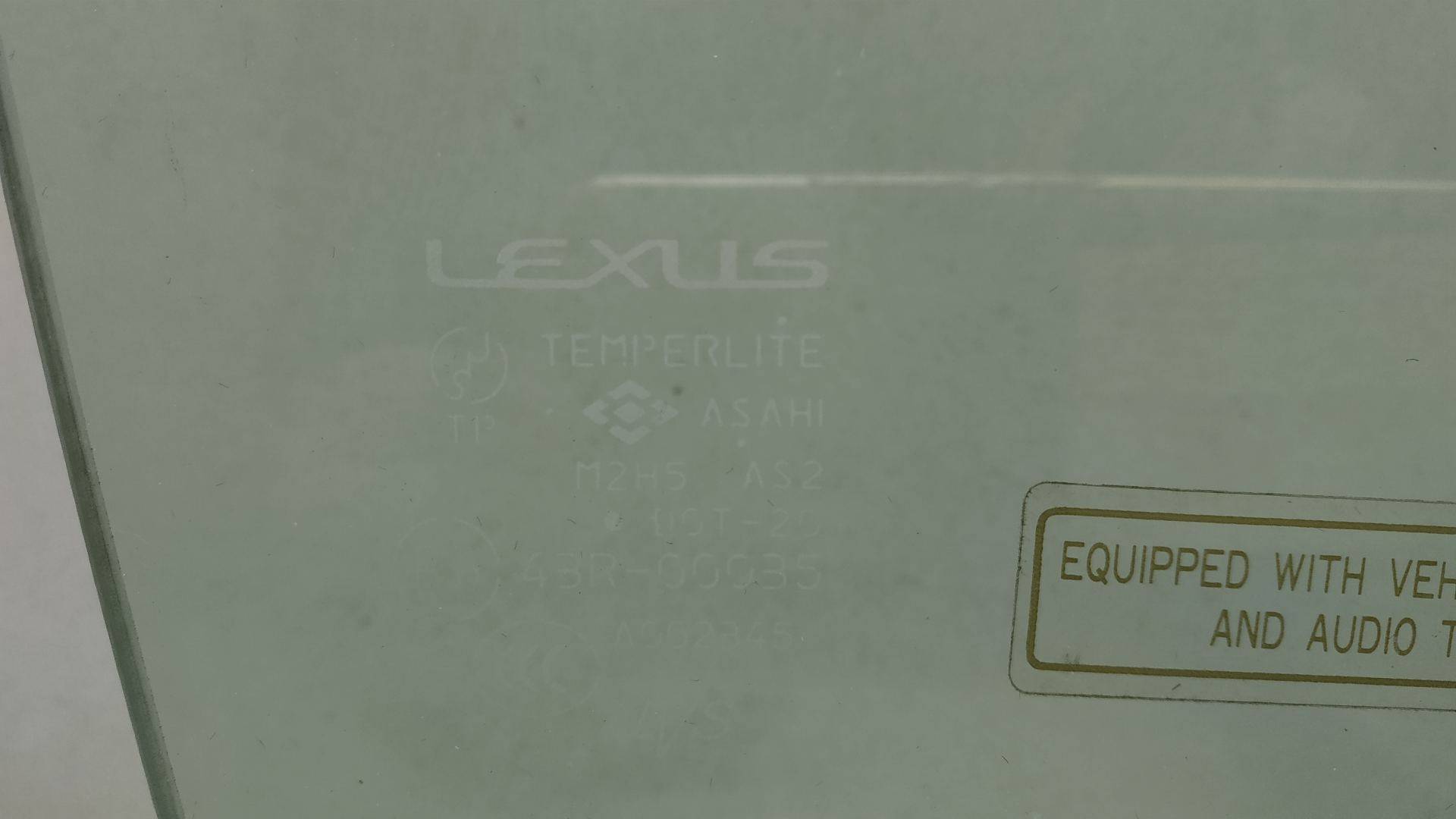 Стекло двери передней правой Lexus RX 2 (XU30) купить в Беларуси