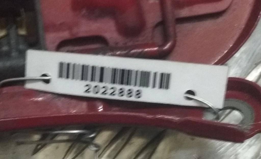 Лючок бензобака Toyota Avensis 2 (T250) купить в Беларуси