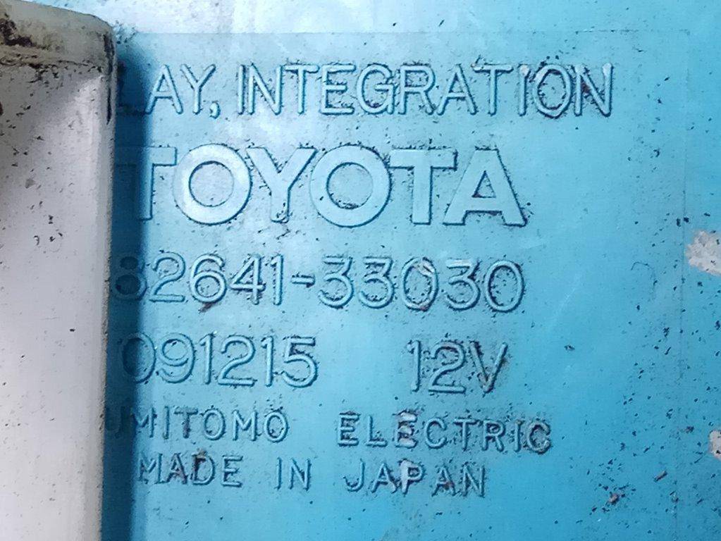 Блок предохранителей Toyota Camry (XV20) купить в России