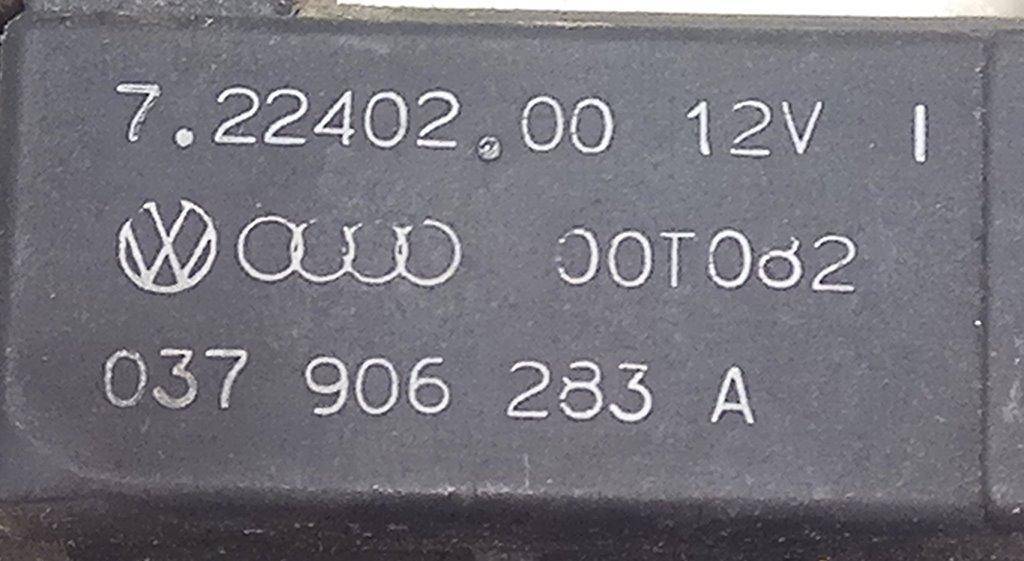 Клапан электромагнитный Audi A4 B5 купить в России
