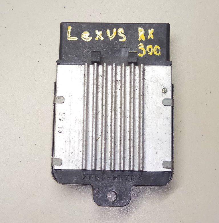Резистор отопителя (сопротивление печки) Lexus RX 1 (XU10) купить в России