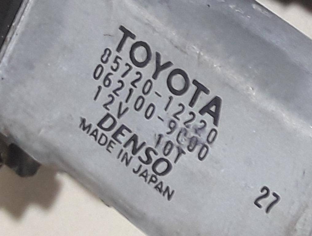 Стеклоподъемник электрический двери передней правой Toyota Corolla 8 купить в России
