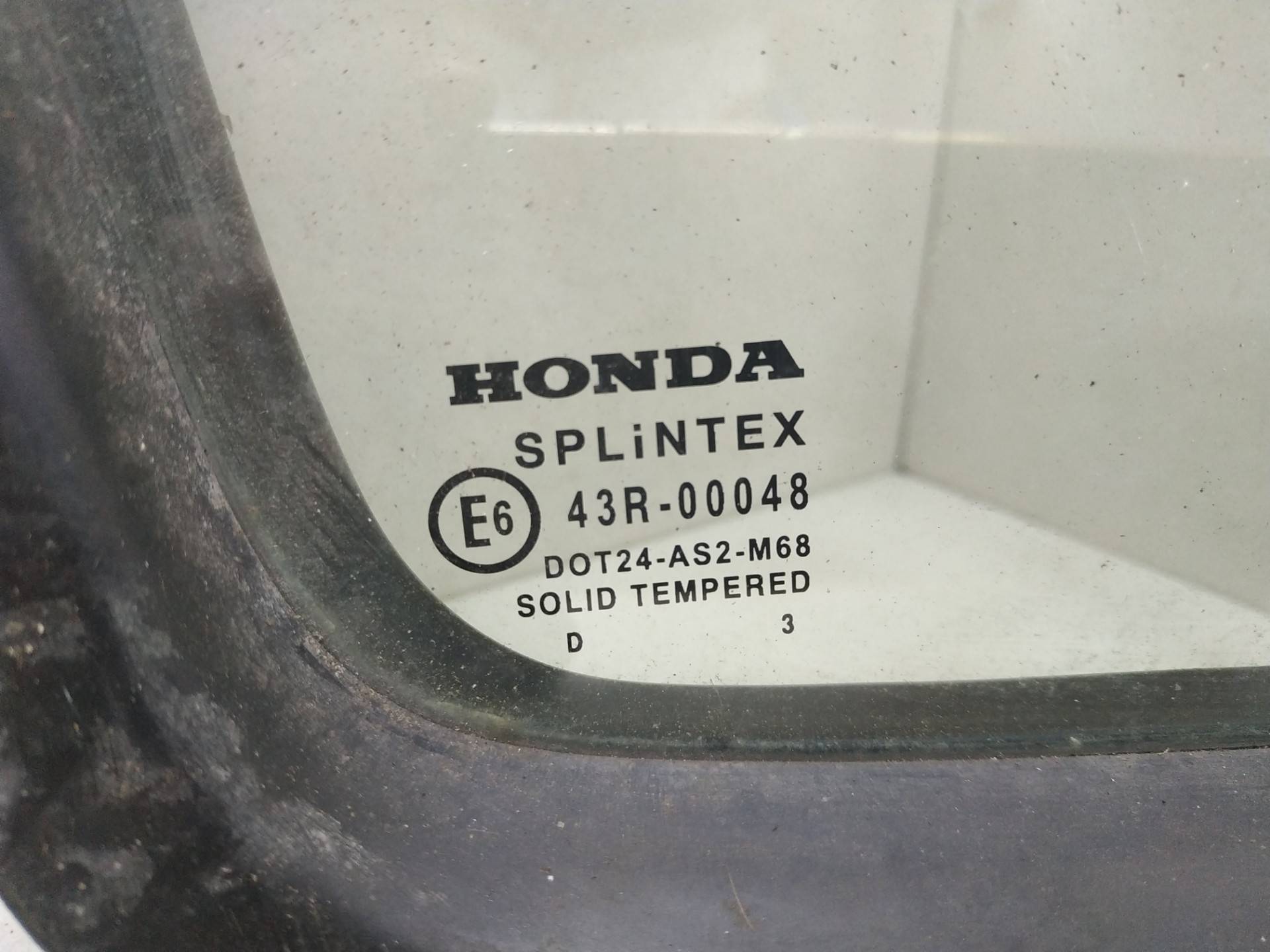 Стекло двери задней правой Honda CR-V 2 купить в Беларуси