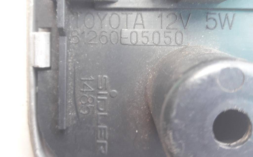 Плафон салонный Toyota Avensis 1 (T220) купить в Беларуси
