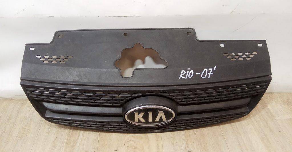 Решетка радиатора Kia Rio 2 (JB) купить в России