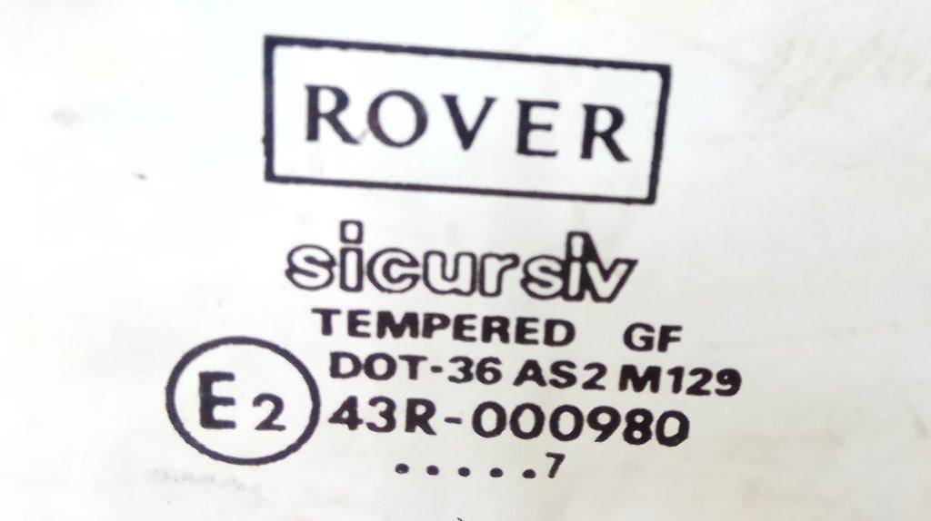 Стекло двери задней правой Rover 200 (R8) купить в России