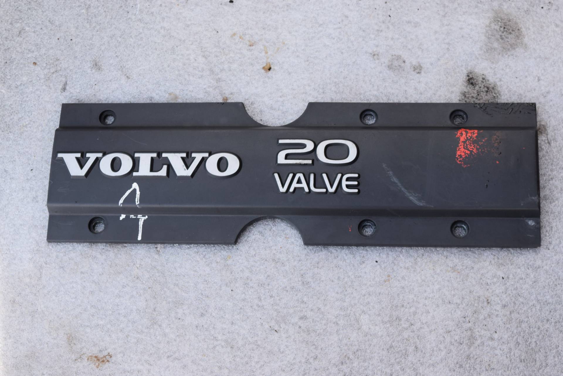 Декоративная крышка двигателя к Volvo XC70 1275186, 1998, купить | DT-T556-17-71-1. Фото #1