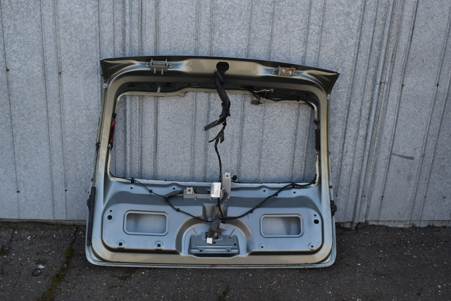Крышка багажника (дверь 3-5) к Volvo V50 31218941, 2007, купить | DT-BC24-22-1. Фото #2