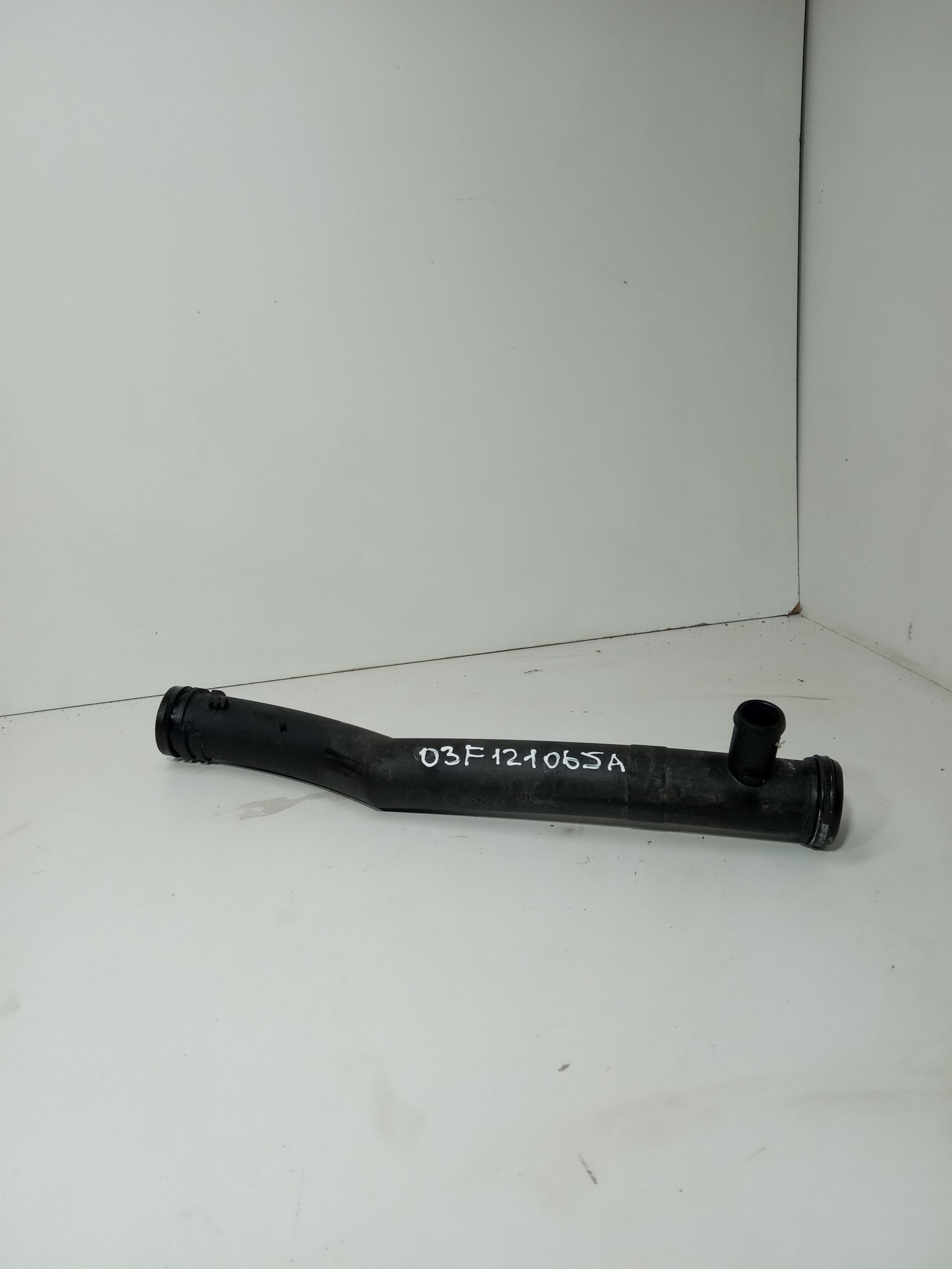 Трубка охлаждающей жидкости пластиковая - Skoda Fabia (2007-2014)
