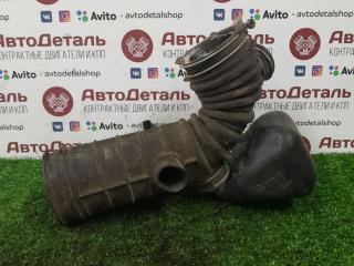 патрубок воздушного фильтра Toyota RAV4 2 поколение (XA20) 2002, 2.4 л., 2AZ-FE, бензин, МКПП, 1788128160