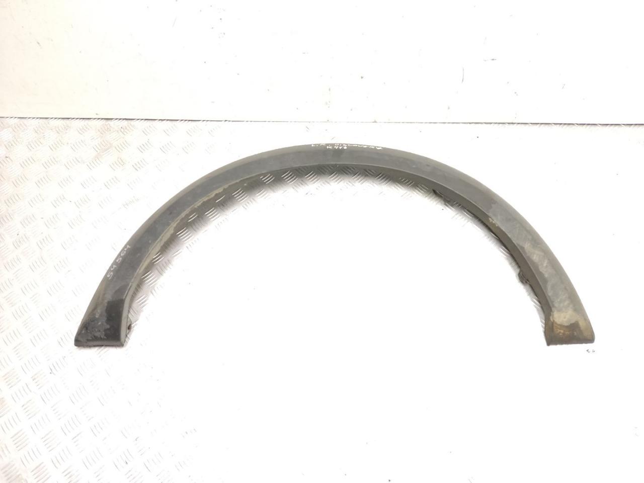 накладка колесной арки передний левый Land Rover Discovery 3 поколение L319 2006, 2.7 л., TD, 276DT, дизель, 6МКПП, russ black / lrc697, внедорожник 5 дв., полный привод, правый руль, DFJ000032 - фото №1