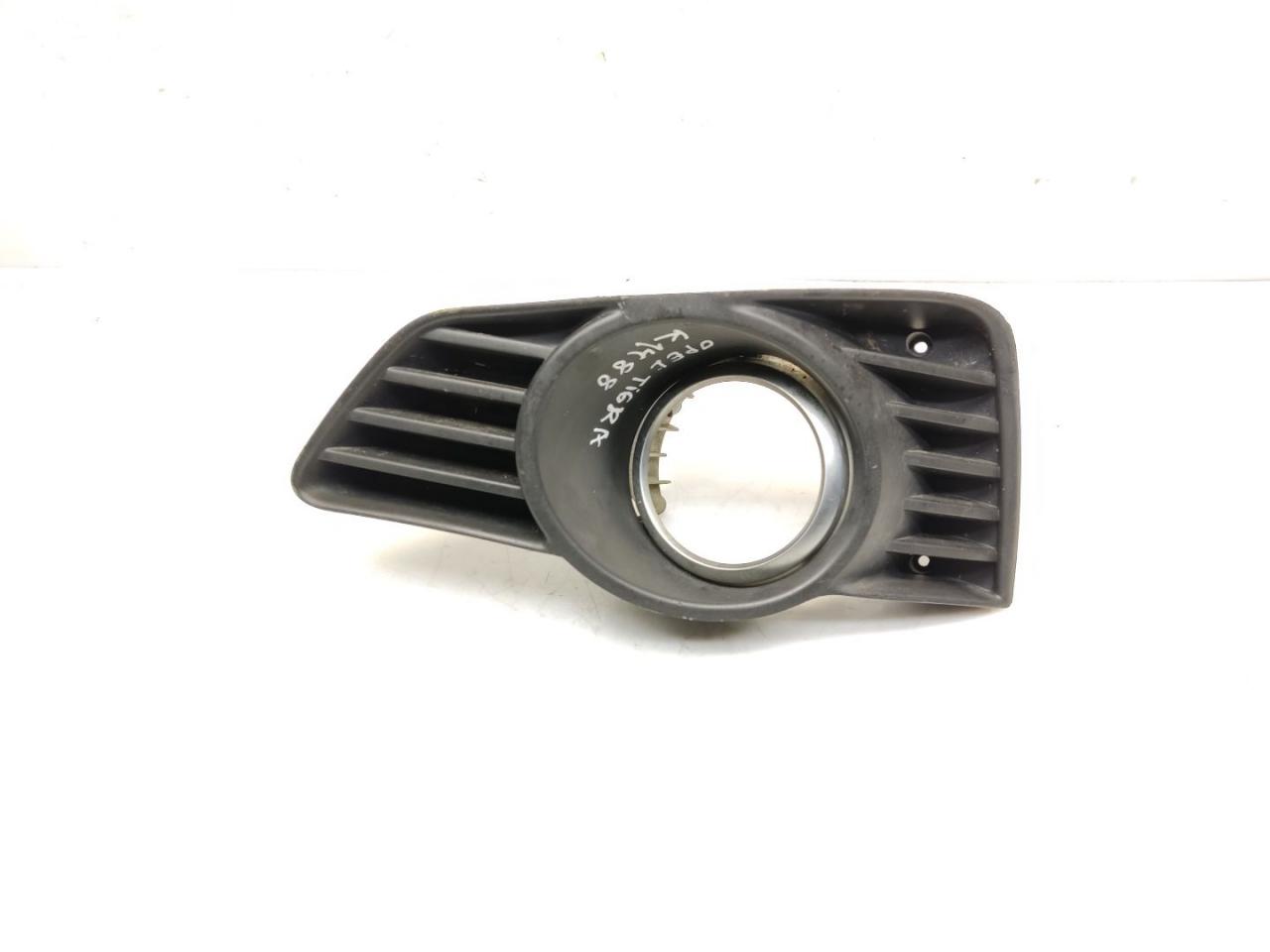 решётка бампера боковая левая Opel Tigra 2 поколение 2005, 1.4 л., i, Z 14 XEP, бензин, 5МКПП, жёлтый, кабриолет, передний привод, правый руль, 93162188 - фото №1