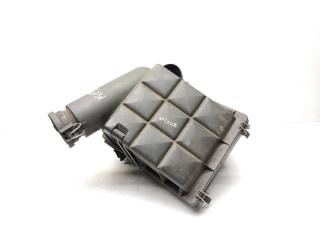 корпус воздушного фильтра Mercedes-Benz C-Класс W202/S202 [рестайлинг] W202 1998, 2.0 л., i, M 111.945, бензин, АКПП, синий, 341, седан, задний привод, правый руль, A6040941404, A6040941304