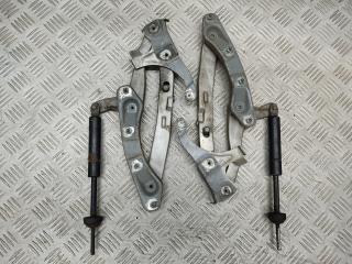 петля капота Mercedes-Benz C-Класс W202/S202 [рестайлинг] W202 1997, 1.8 л., i, M 111.921, бензин, АКПП, зелёный, 341, седан, задний привод, правый руль, 2028800128, 2028800228