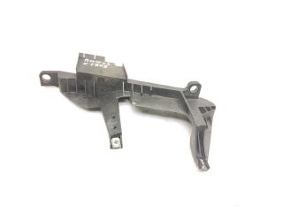 крепление фары левой BMW X3 E83 [рестайлинг] 2008, 2.0 л., D, N47 D20 A, дизель, 6МКПП, titansilber / 354, внедорожник 5 дв., полный привод, правый руль, 1301073024