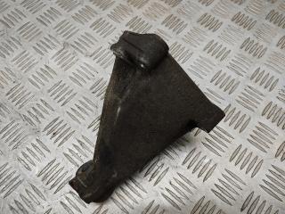 кронштейн двигателя Mercedes-Benz C-Класс W203/S203/CL203 [рестайлинг] W203 2004, 1.8 л., Kompr, M 271.946, бензин, АКПП, brillantsilber / 744, седан, задний привод, правый руль, A2712230904