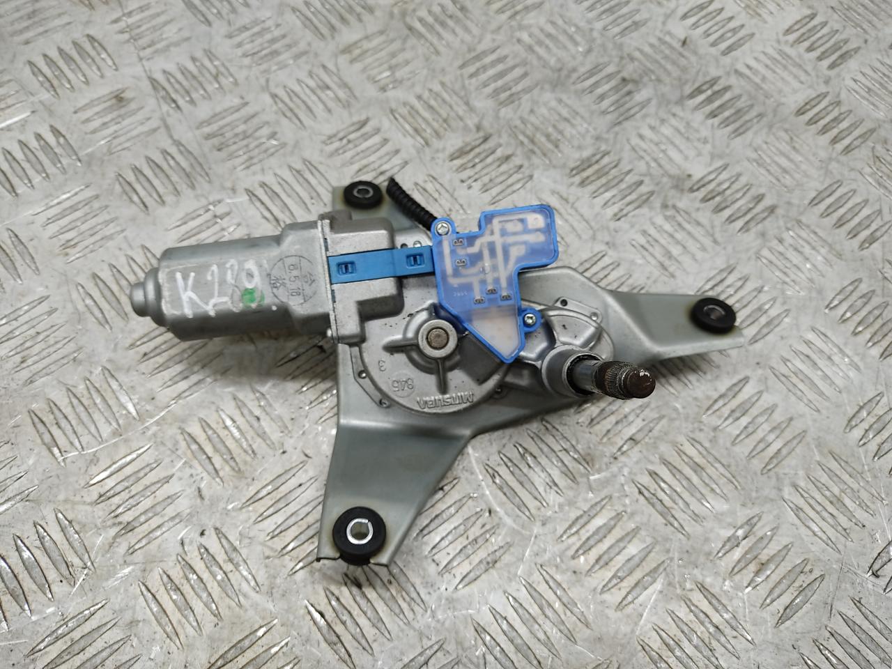 моторчик заднего стеклоочистителя (дворника) Honda FR-V 1 поколение BE5 2006, 2.2 л., cTDi, N22A1, дизель, 6МКПП, чёрный, минивэн, передний привод, правый руль, 33845D, 76710-SJD-003 - фото №1