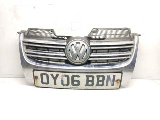 решетка радиатора Volkswagen Jetta 5 поколение 2006, 2.0 л., TDi PD, BKD, дизель, 6МКПП, deepblack / lc9x, седан, передний привод, правый руль, 1K5853651