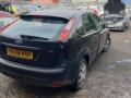 спойлер Ford Focus 2 поколение 2006, 1.6 л., i, FYDA, бензин, 5МКПП, panther black, хетчбэк 5 дв., передний привод, правый руль, 4M51-A44210-AM - фото №4