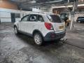 спойлер Opel Antara 1 поколение [рестайлинг] 2012, 2.2 л., CDTi, A 22 DM, дизель, 6МКПП, schneeweiss / gaz, внедорожник 5 дв., полный привод, правый руль, 96661349 - фото №7