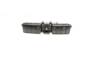 кнопка (выключатель) Mercedes-Benz C-Класс W203/S203/CL203 [рестайлинг] CL203 2004, 2.2 л., CDi, OM 646.962, дизель, АКПП, feueropal / 590, хетчбэк 3 дв., задний привод, правый руль, 2038703310