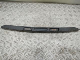 подсветка номера Ford Fiesta 5 поколение [рестайлинг] 2008, 1.2 л., i, бензин, 5МКПП, moondust silver, хетчбэк 3 дв., передний привод, правый руль