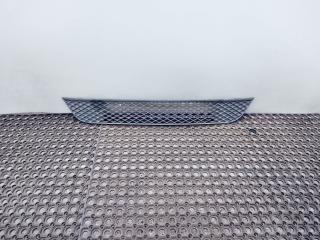 заглушка (решетка) в бампер Ford Fiesta 5 поколение [рестайлинг] 2007, 1.2 л., i, бензин, 5МКПП, чёрный, хетчбэк 3 дв., передний привод, правый руль, 6S61-A018A58