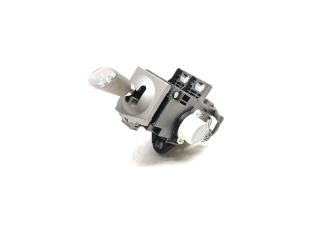 кулиса Toyota Prius 2 поколение 2008, 1.5 л., VVT-i, 1NZ-FXE, гибрид, вариатор, red / 3r3, хетчбэк 5 дв., передний привод, правый руль, 33560-47012