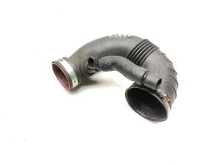 патрубок воздушного фильтра Mercedes-Benz E-Класс W211/S211 2004, 2.7 л., CDi, OM 647.961, дизель, АКПП, travertinbeige / 693, седан, задний привод, правый руль, A6470940097