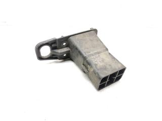 крепление бампера Peugeot 5008 1 поколение 2010, 1.6 л., HDi, 9HZ (DV6TED4), дизель, 6МКПП, gris aluminium / ezr, минивэн, передний привод, правый руль, 9682791280