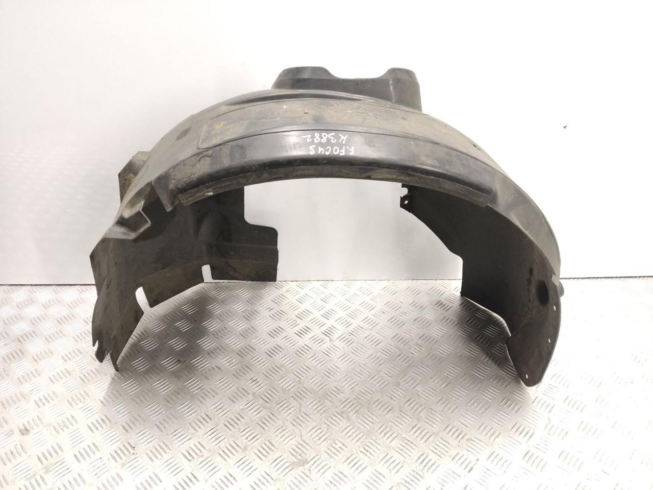 защита арок передняя левая (подкрылок) Ford Focus 3 поколение 2013, 1.0 л., Ti, M2DA, бензин, 5МКПП, frozen white, хетчбэк 5 дв., передний привод, правый руль, AM51R16115BE - фото №1