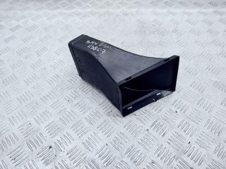 воздуховод тормозной правый BMW 5 серия E60/E61 E60 2006, 2.0 л., D, M47 D20 (204D4), дизель, 6МКПП, mysticblau / a07, седан, задний привод, правый руль, 51117033703-12