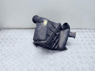 корпус воздушного фильтра Mercedes-Benz CLK-Класс W208/A208 [рестайлинг] C208 1999, 3.2 л., i, M 112.940, бензин, АКПП, brillantsilber / 744, купе, задний привод, правый руль, A6040941404, A6040941304