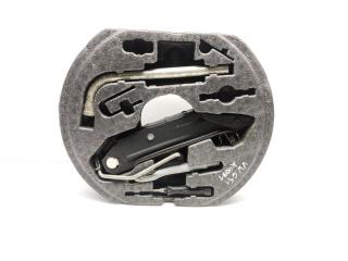 домкрат Volkswagen Golf Plus 1 поколение 2006, 1.4 л., FSI, BLN, бензин, 6МКПП, серебро, хетчбэк 5 дв., передний привод, правый руль, 1K0012115F